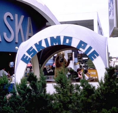 Have your picture taken in a giant Eskimo Pie