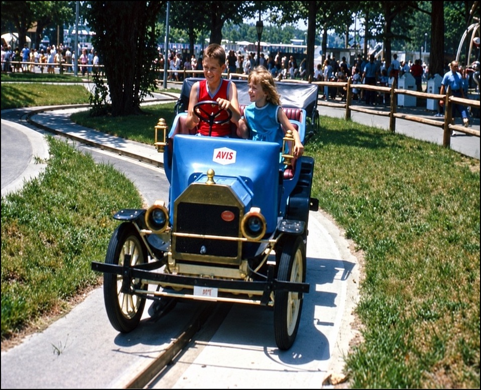 Avis Antique Car Ride