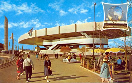 Bell System Pavilion official postcard No. 86862-B