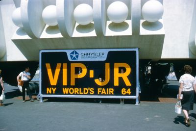 Giant license plate - a photo-op for the kids