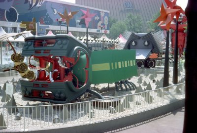 Whimsical zoo creature in the autofare Zoo