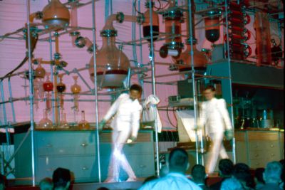 Chemical magic at DuPont's "Wonderful World of Chemistry"