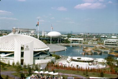 The Fair looking north over the Pool of Industry and the Industrial Area from the top of the Better Living Building