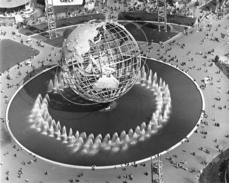 Aerial view of Unisphere ringed by the Fountain of the Continents