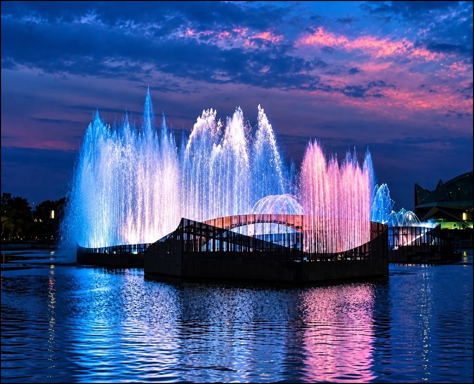 Fountain of the Planets — ever-changing water patterns