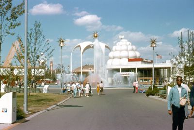 Solar Fountain and the General Cigar Pavilion