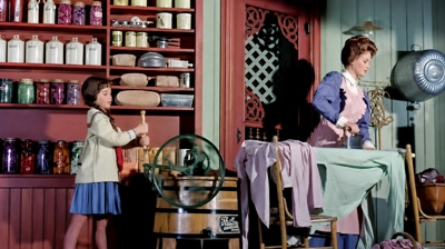 G.E.'s Carousel of Progress - 1920's Scene