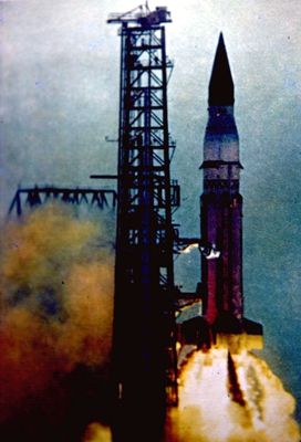 A scene from "Rendezvous in Space"