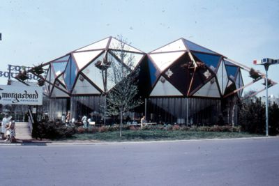 Seven giant panels joined together form one many-sided structure for Minnesota's exhibit