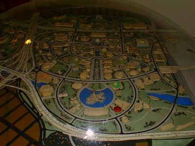 Long view of traveling Fair model
