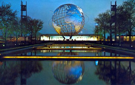 Unisphere and Pool of Reflections official postcard No. 88527-B