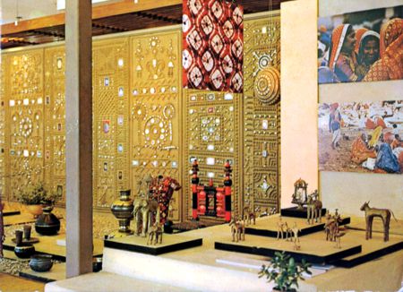 India Pavilion exhibitor postcard No. P60064