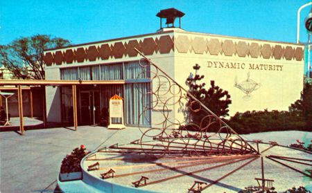 Dynamic Maturity Pavilion exhibitor postcard No. 98092-B