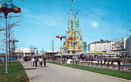 Avenue of Commerce - near Pepsi unauthorized postcard No. WF406