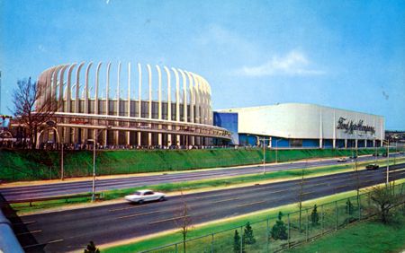 Ford Motor Company Pavilion unauthorized postcard No. WF435