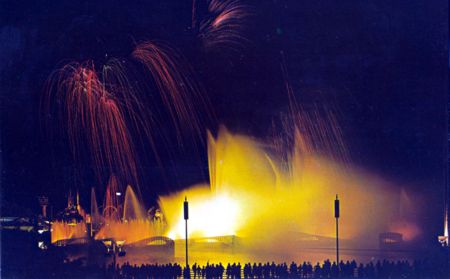 Night Fountain of Planets (Gold)