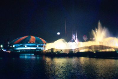 Fountains of the Planets and the swirling lights of the General Electric Pavilion