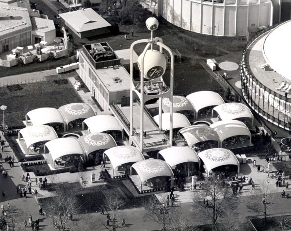 Aerial View of the 7Up International Sandwich Gardens