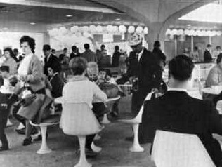 Diners at the 7-Up International Sandwich Gardens