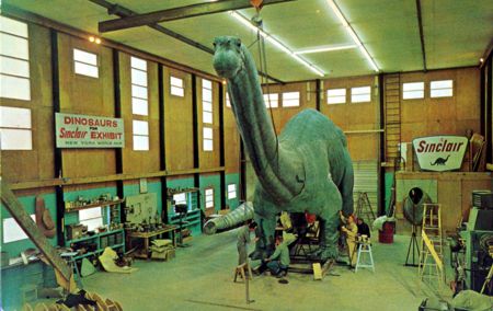Sinclair Dinoland exhibitor postcard front