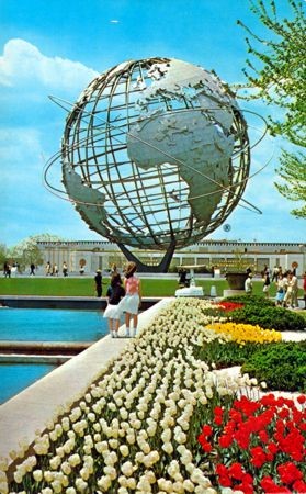 Unisphere w/Court of Peace postcard No. 87186-B