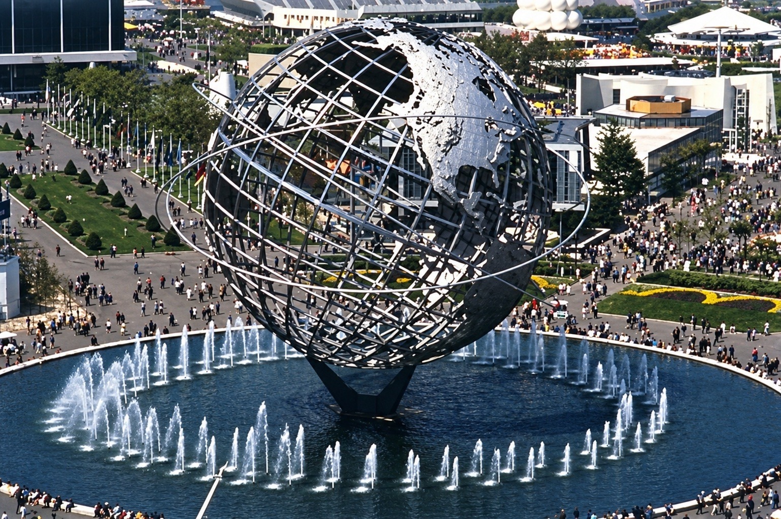 Unisphere — stainless-steel model of the earth